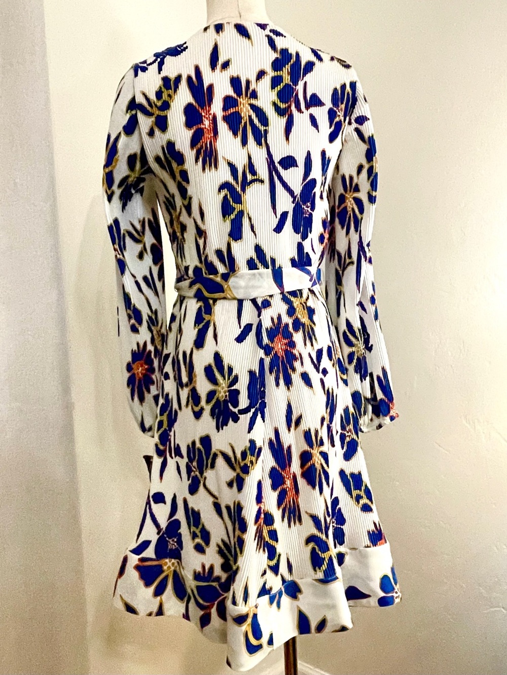Taylor Floral Mini Dress S White Sapphire V‎ Neck Flare Party Dress - Picture 5 of 10